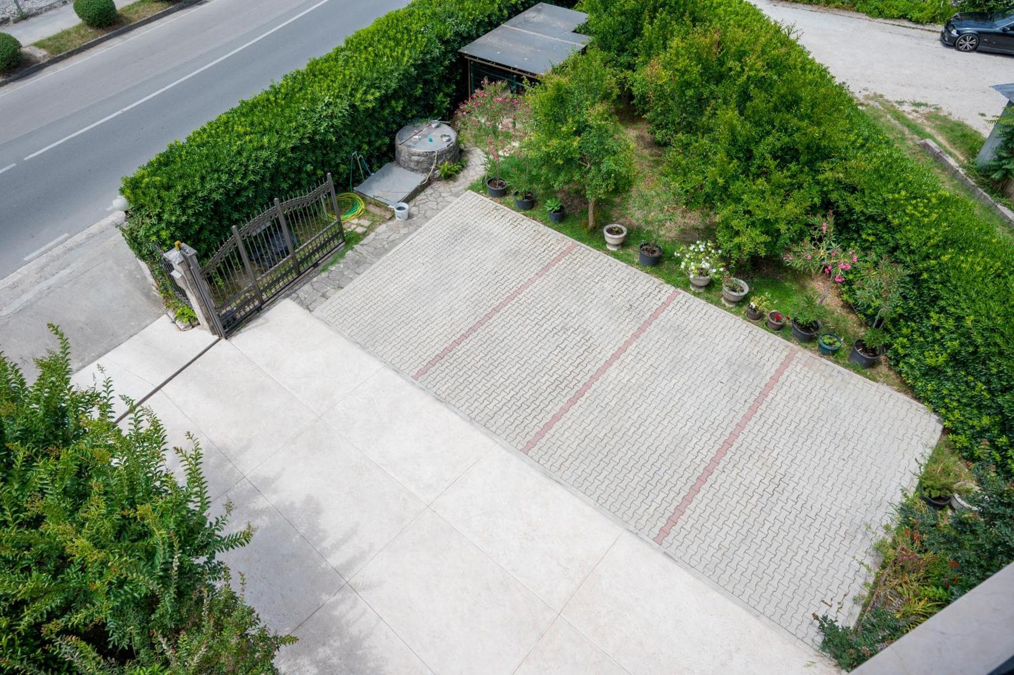Villa Linz Tivat Exterior photo