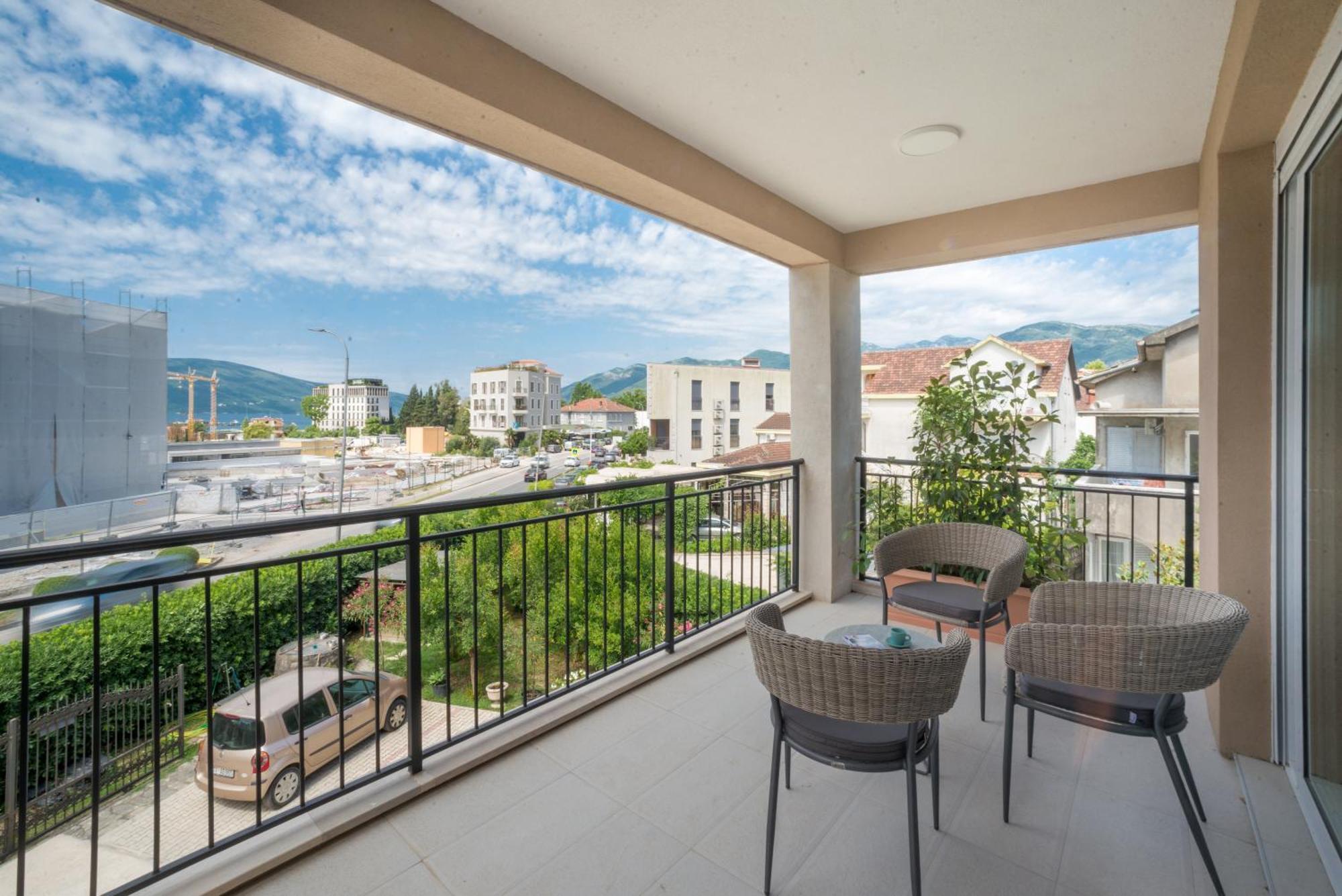 Villa Linz Tivat Exterior photo